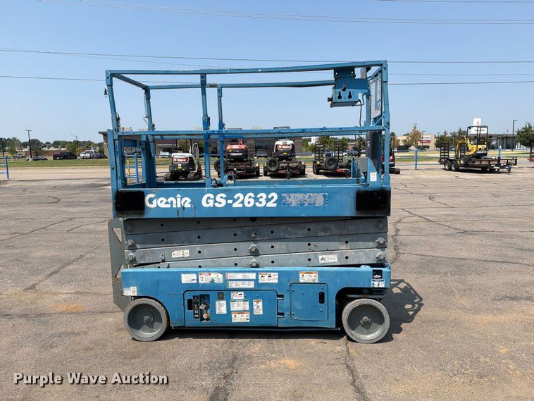 Genie GS-2632 Scissor Lift - photo 4