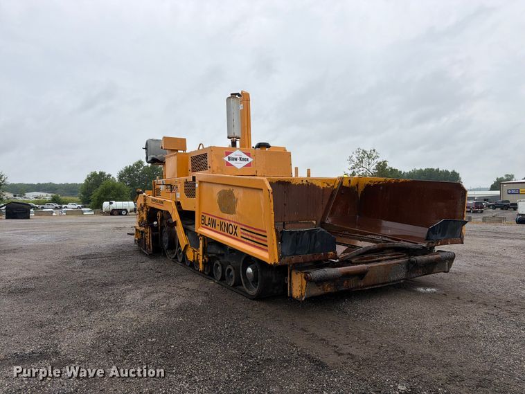 2000 Blaw Knox PF5510 Paver - photo 3