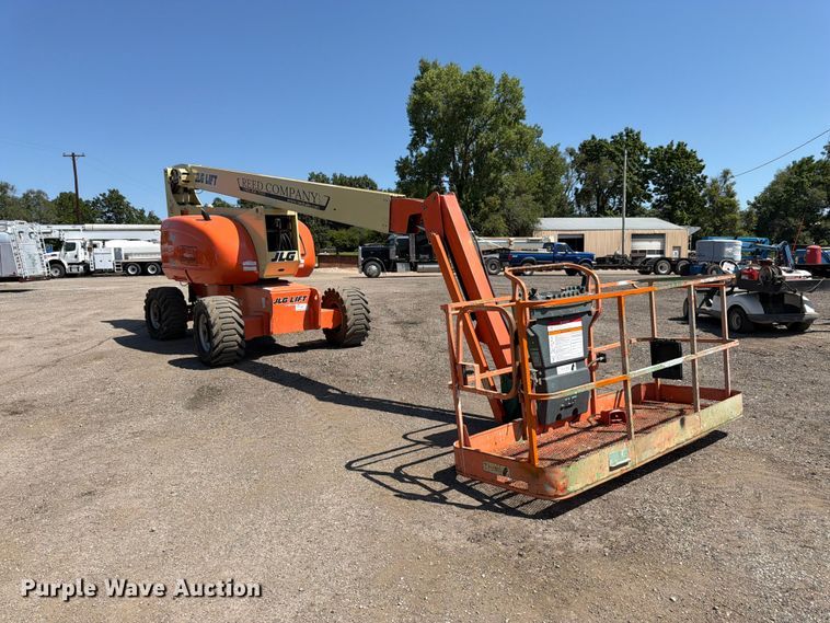 2004 JLG 800AJ Boom Lift - photo 3