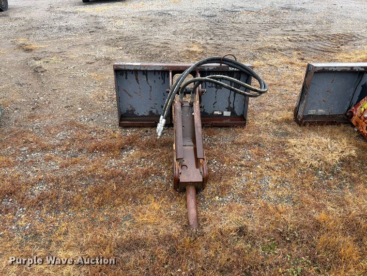 Stanley MB256 Skid Steer Breaker - photo 2