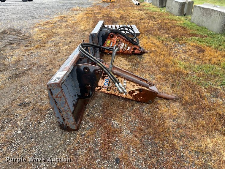 Stanley MB256 Skid Steer Breaker - photo 4