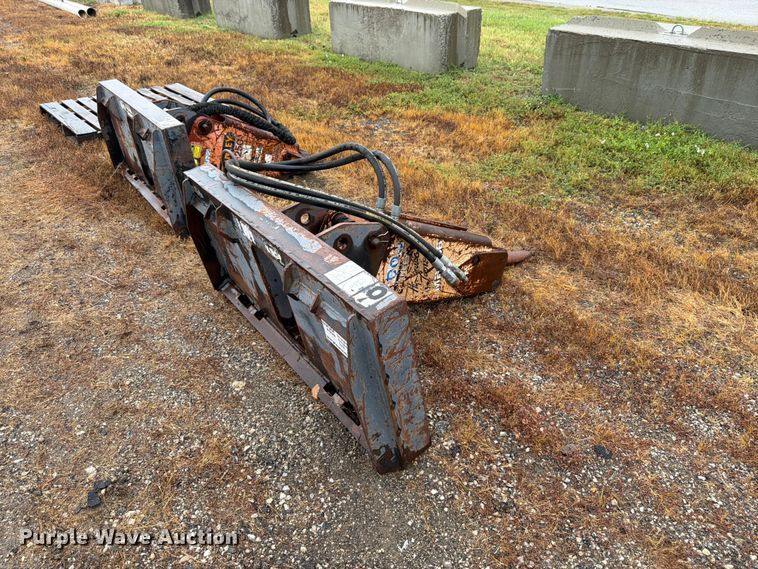 Stanley MB256 Skid Steer Breaker - photo 5