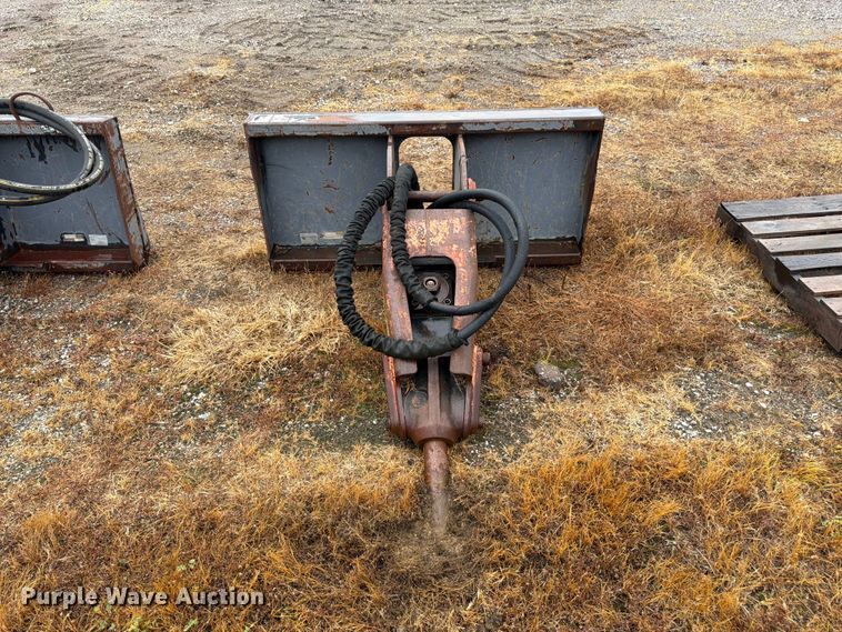 Stanley MB250 Skid Steer Breaker - photo 2