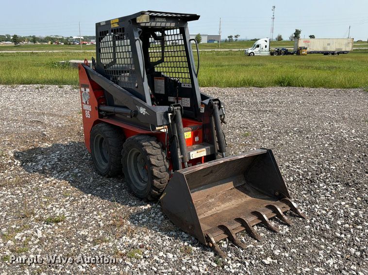 Thomas 85 Skid Steer Loader - photo 3