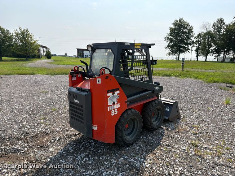 Thomas 85 Skid Steer Loader - photo 5