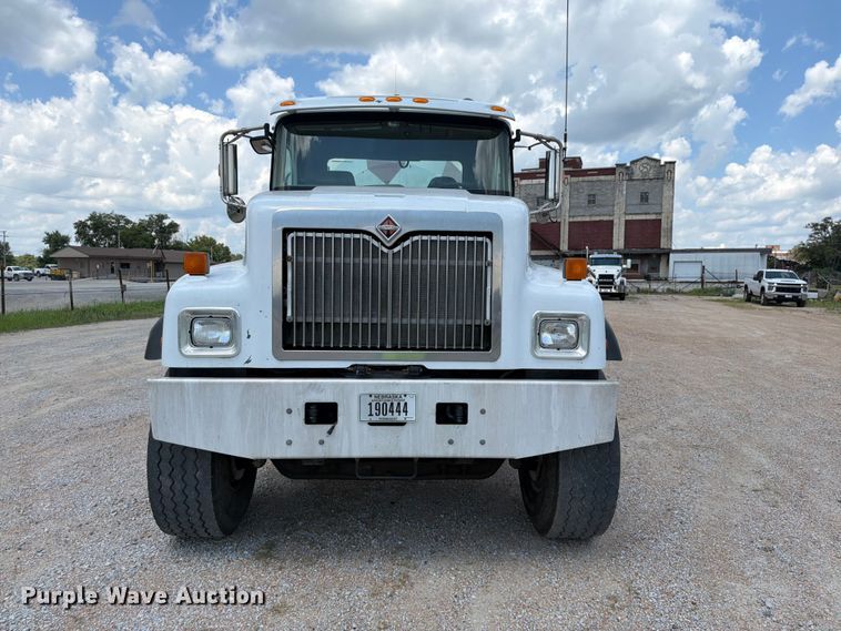 2013 International Paystar Ready Mix Truck - photo 2