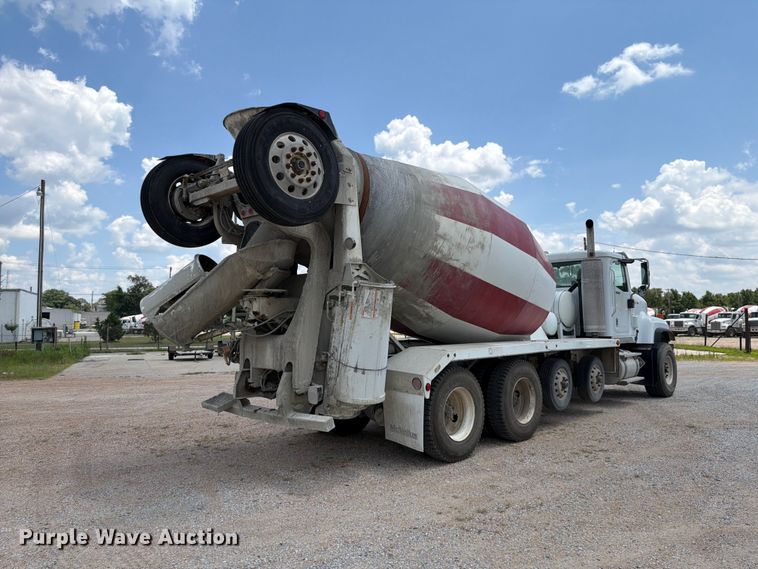 2013 International Paystar Ready Mix Truck - photo 5