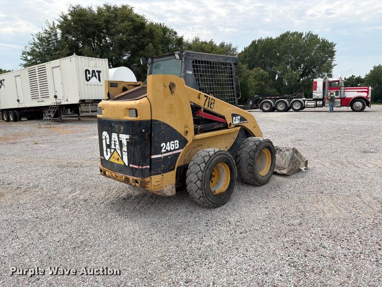 2004 Caterpillar 246B Skid Steer Loader - photo 5