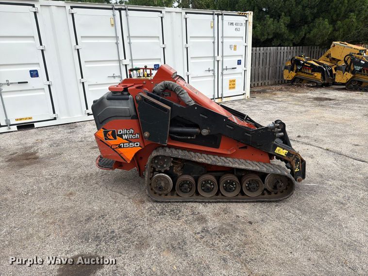2020 Ditch Witch SK1550 Compact Utility Loader - photo 4