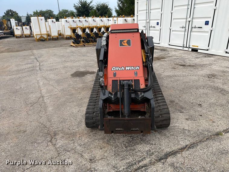 2023 Ditch Witch SK1550 Compact Utility Loader - photo 2
