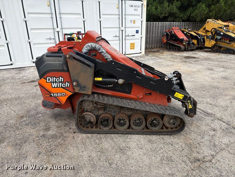 2023 Ditch Witch SK1550 Compact Utility Loader - photo 4