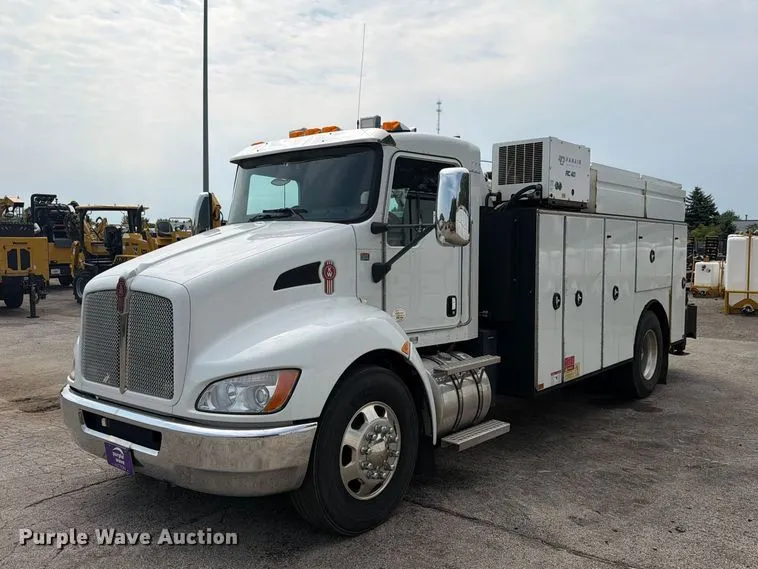 2017 Kenworth T370 Utility / Service Truck