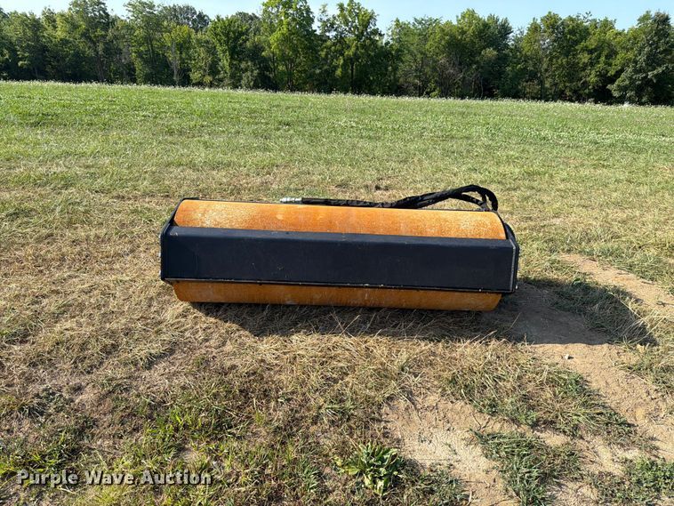 2024 003-06-72-001 Skid Steer Vibratory Roller - photo 2