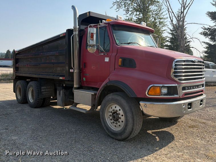 2007 Sterling L8500 Dump Truck - photo 3