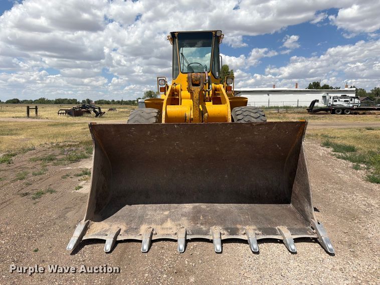 1991 John Deere 644E Wheel Loader - photo 2