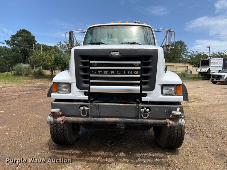 2005 Sterling L8500 Water Truck - photo 2