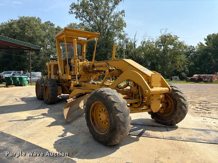 1975 Caterpillar 12G Motor Grader - photo 3