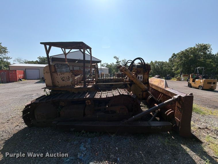 International TD20 Dozer - photo 4