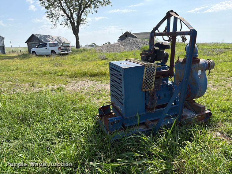 10 Series 16C2-4045D Water Pump - photo 5