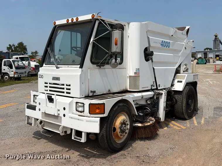 2001 Johnston M4 Street Sweeper