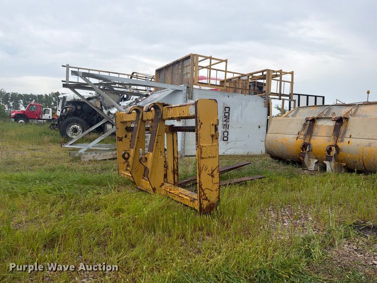 Caterpillar Wheel Loader Forks - photo 3
