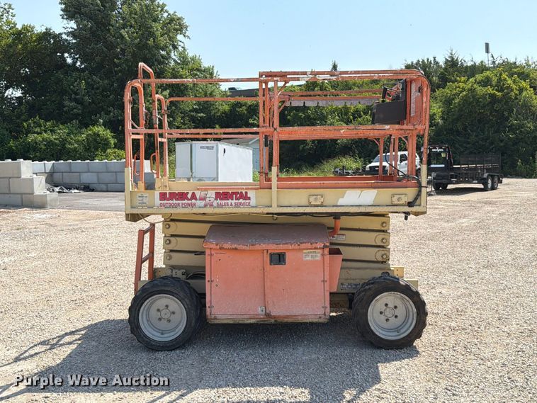 2006 JLG 260MRT Scissor Lift - photo 4
