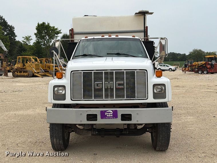 1999 GMC C8500 Flatbed Truck - photo 2