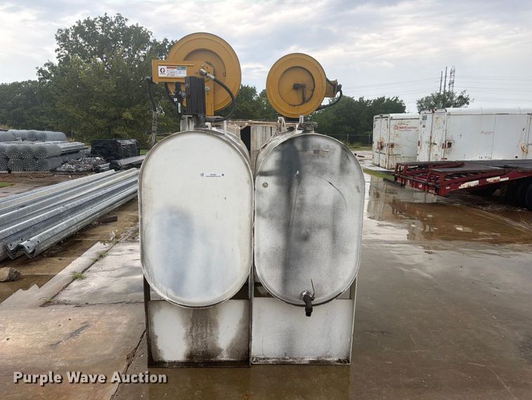 (2) Industrial Oils Unlimited 424 Oil Distribution Tanks - photo 2