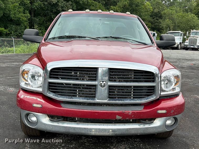 2008 Dodge Ram 3500 Ext. Cab Pickup Truck - photo 2