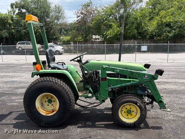 John Deere 790 Tractor - photo 4