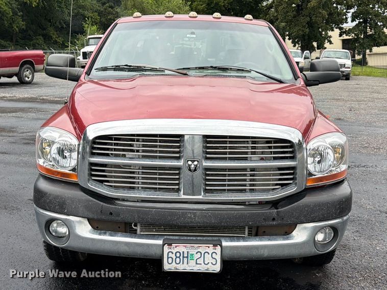 2006 Dodge Ram 2500 Crew Cab Pickup Truck - photo 2