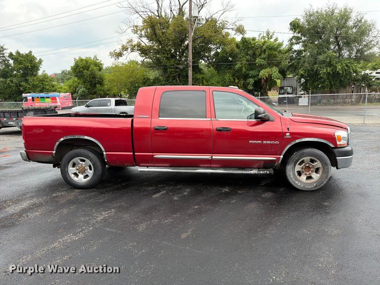 2006 Dodge Ram 2500 Crew Cab Pickup Truck - photo 4