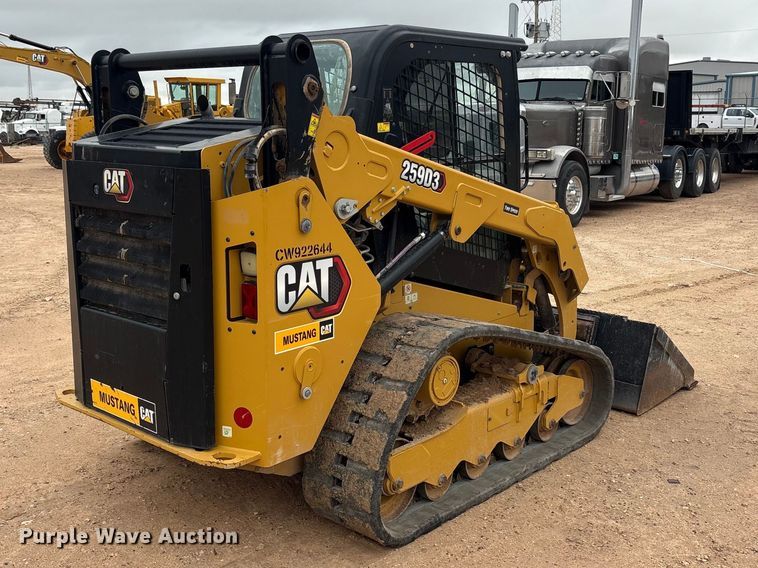2023 Caterpillar 259D3 Tracked Skid Steer Loader - photo 5