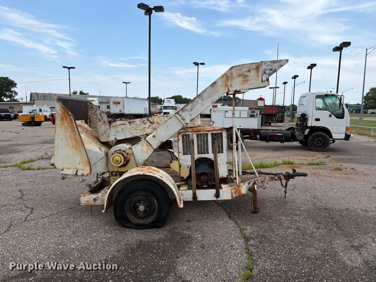 Wayne 16T318 Wood Chipper - photo 4