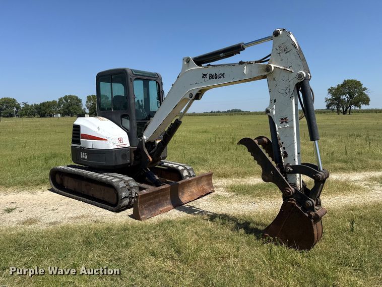2011 Bobcat E45 Mini Excavator - photo 3