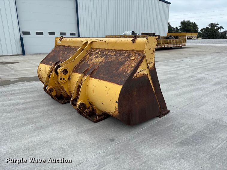 John Deere Loader Bucket - photo 5