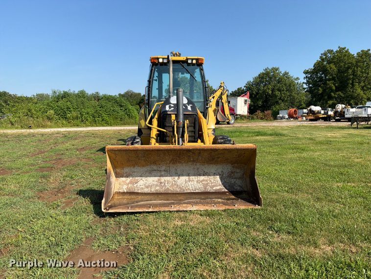2006 Caterpillar 420E Backhoe - photo 2