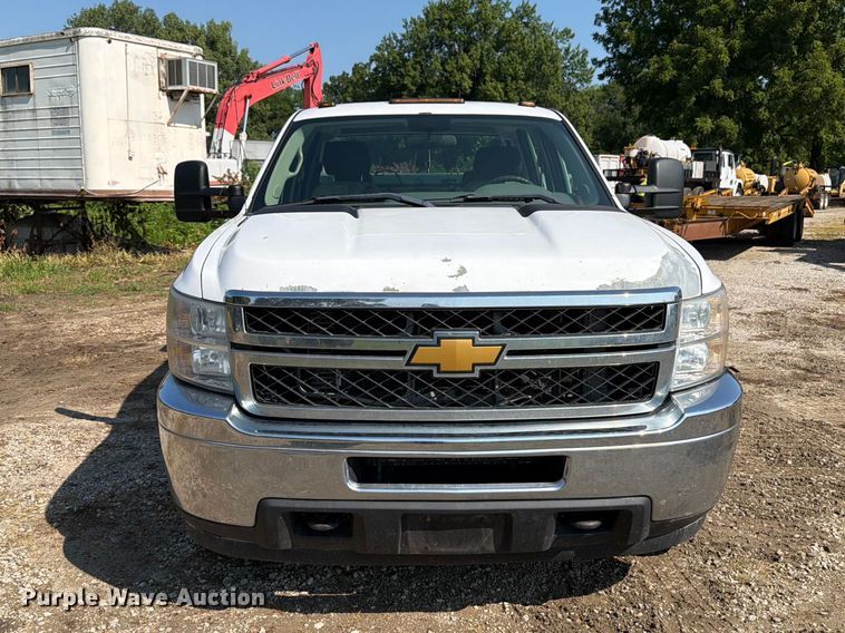 2012 Chevrolet Silverado 3500 Crew Cab Utility Bed Pickup Truck - photo 2