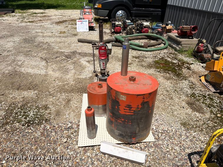 Milwaukee DYMODRILL Core Drill - photo 4