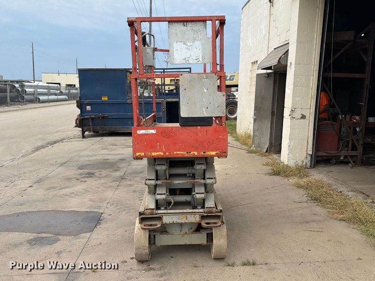 2012 Skyjack SJ 3226 Scissor Lift - photo 2