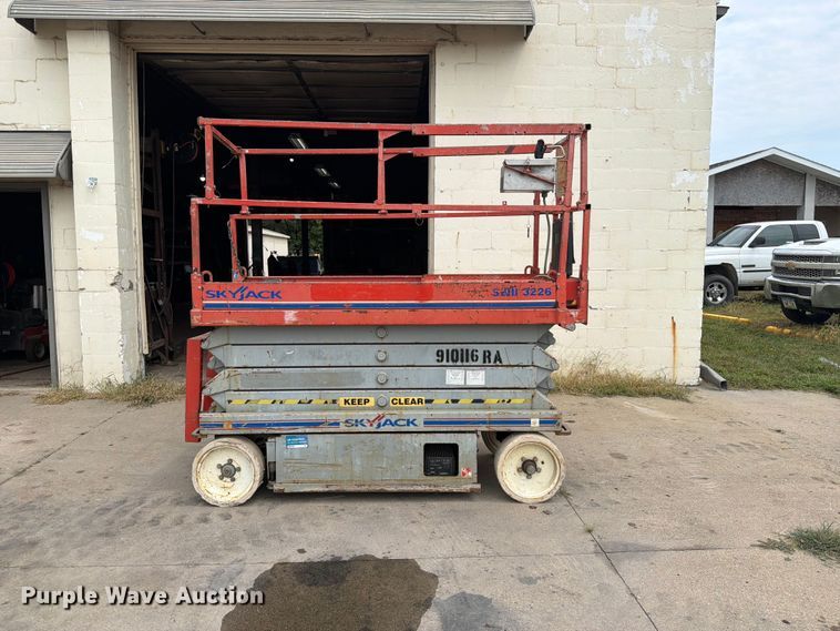 2012 Skyjack SJ 3226 Scissor Lift - photo 4