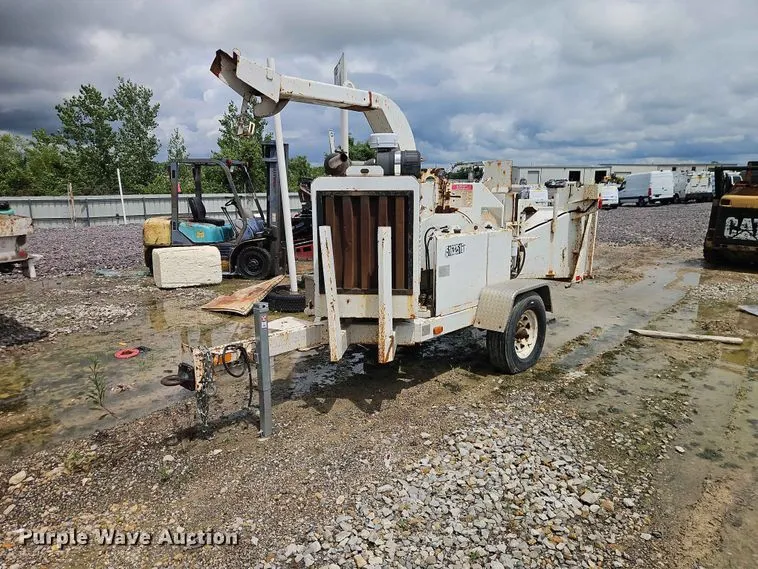 2010 Bandit 200 Wood Chipper