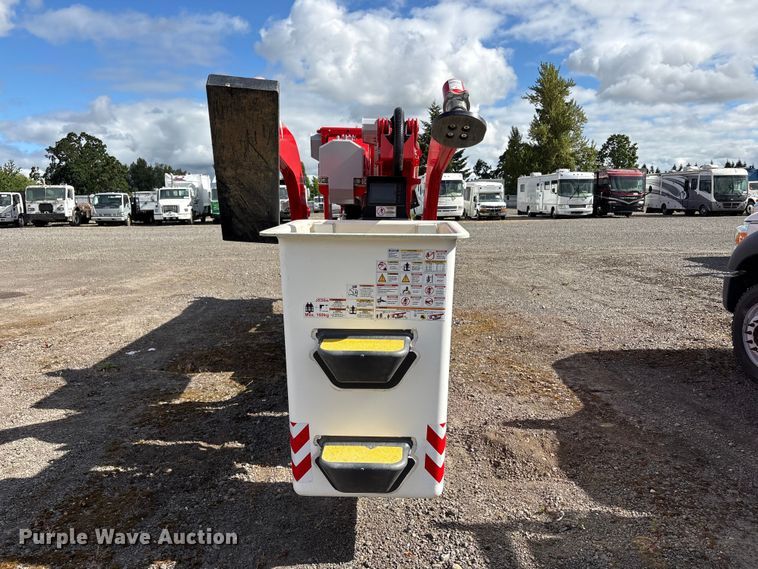 2025 Altec TC89A.Plus Tracked Boom Lift - photo 2