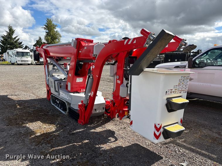 2025 Altec TC89A.Plus Tracked Boom Lift - photo 3