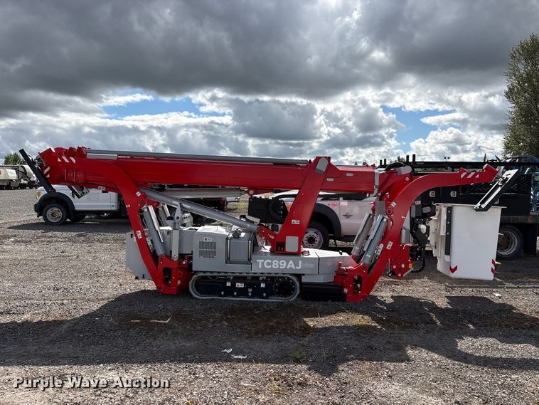 2025 Altec TC89A.Plus Tracked Boom Lift - photo 4