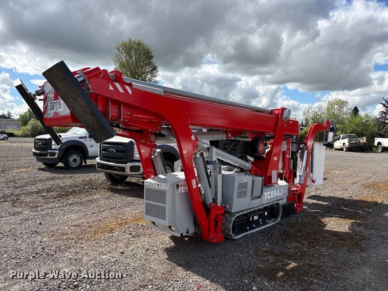 2025 Altec TC89A.Plus Tracked Boom Lift - photo 5