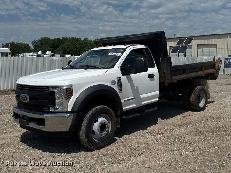 2019 Ford F550 Super Duty Dump Truck