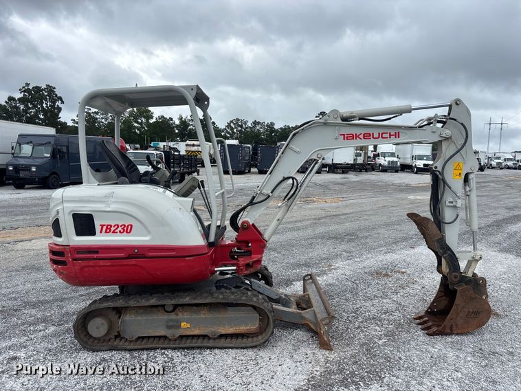 2023 Takeuchi TB230 Mini Excavator - photo 4