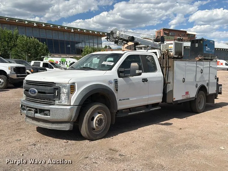 2018 Ford F550 Super Duty XL Crew Cab Utility / Service Truck