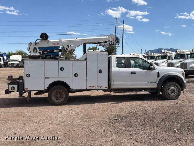 2018 Ford F550 Super Duty XL Crew Cab Utility / Service Truck - photo 4